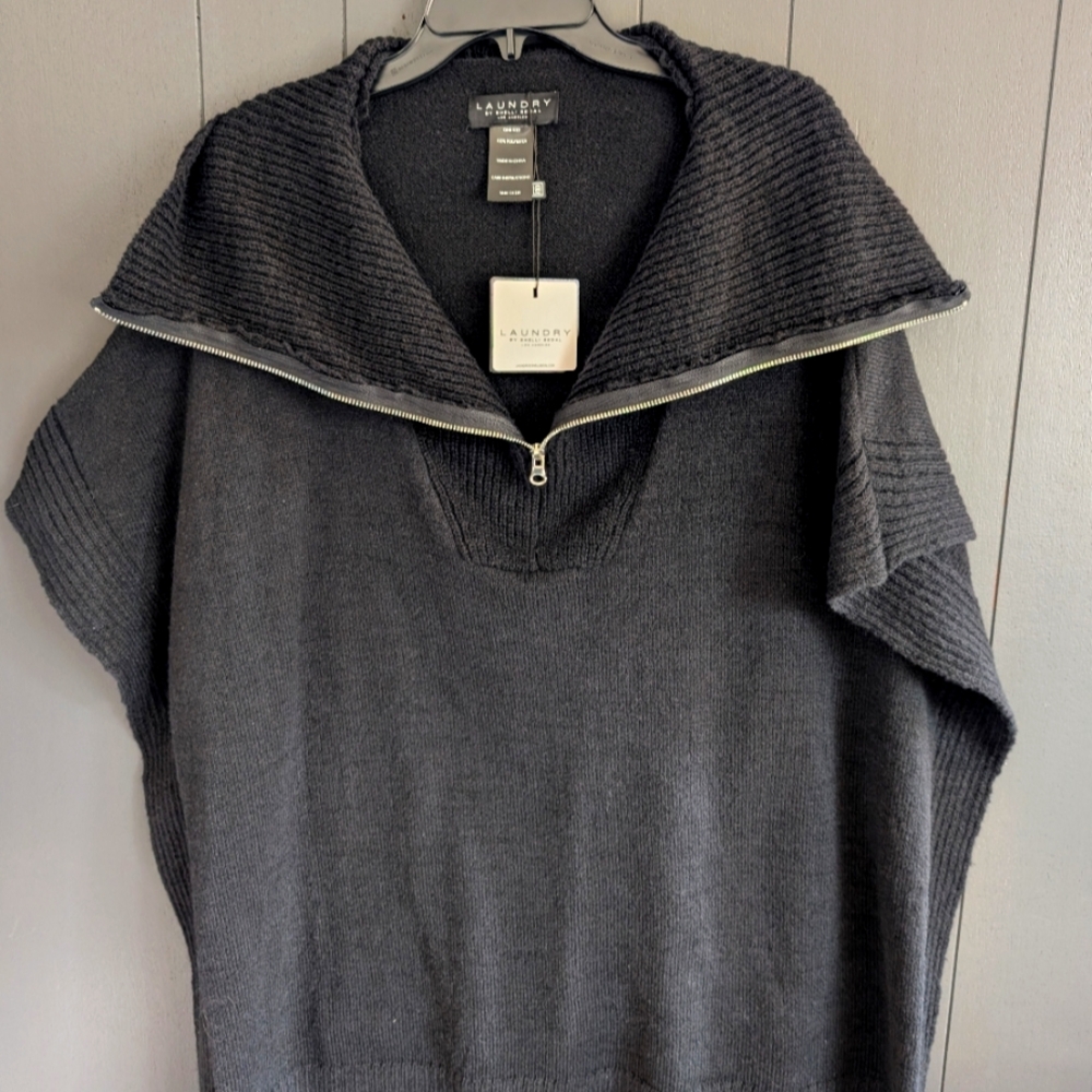Laundry Black Poncho - OS
